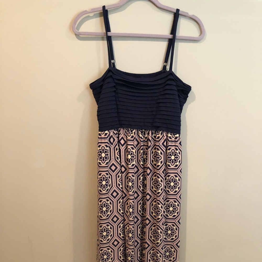 Anthropologie long sleeveless dress size Large.